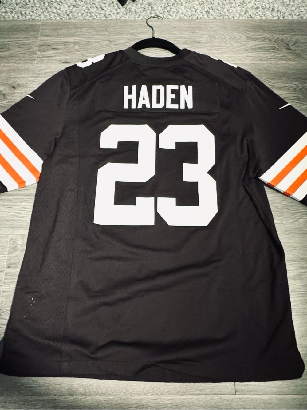 Nike MEDIUM Cleveland Browns Jersey | #23 Joe Haden